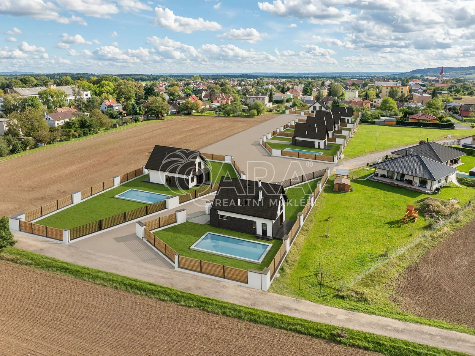 Stavební pozemek 8 616 m² ve Starém Kolíně s obrovským potenciálem pro investory a developery