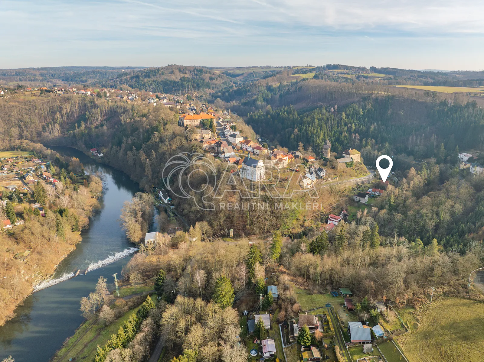 Rodinný dům (hrubá stavba), 3+1, 85 m², pozemek 1 454 m², ul. Nádražní – Rataje nad Sázavou