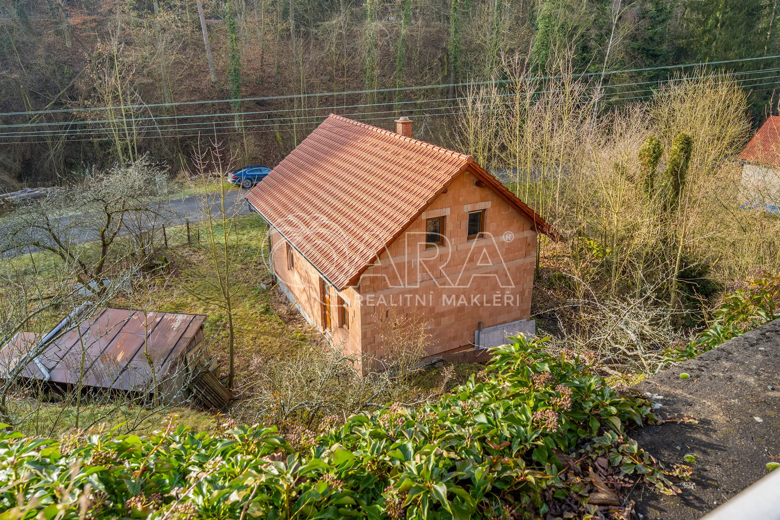 Rodinný dům (hrubá stavba), 3+1, 85 m², pozemek 1 454 m², ul. Nádražní – Rataje nad Sázavou